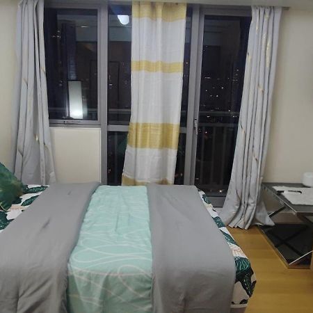 Aveline Suites Elite Rockwell View Acqua Private Residences Near Rockwell Makati Manila Exterior foto