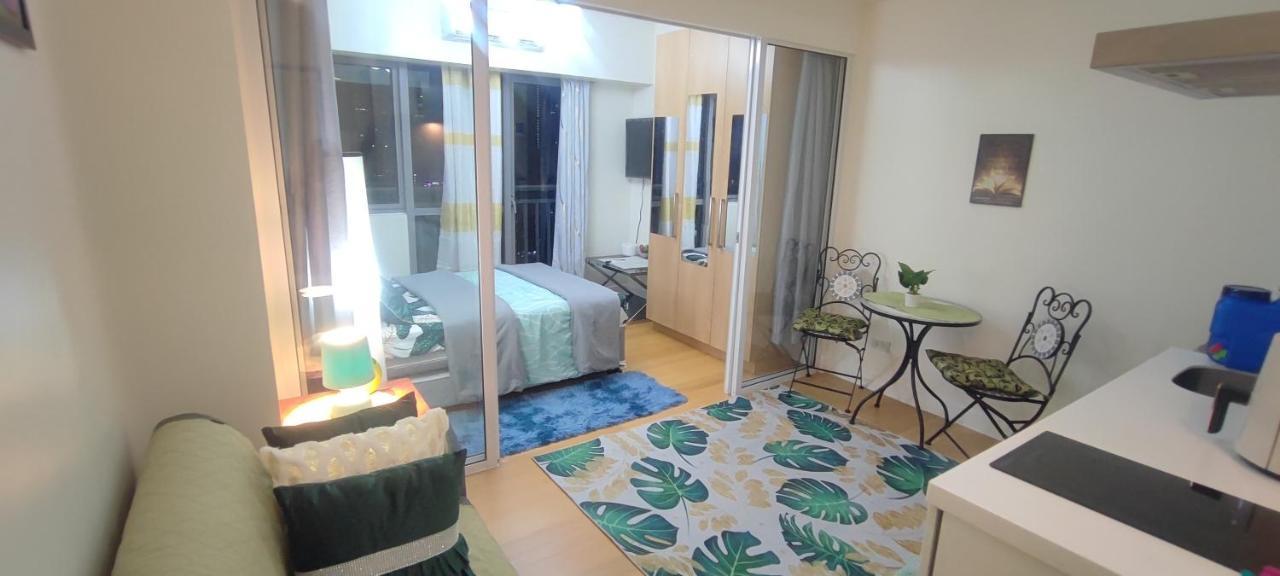 Aveline Suites Elite Rockwell View Acqua Private Residences Near Rockwell Makati Manila Exterior foto
